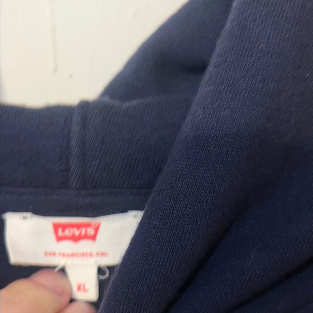 Levi's Sz XL women’s  Navy and White Hoodie  Pit to pit 22"  B39 - Picture 7 of 12